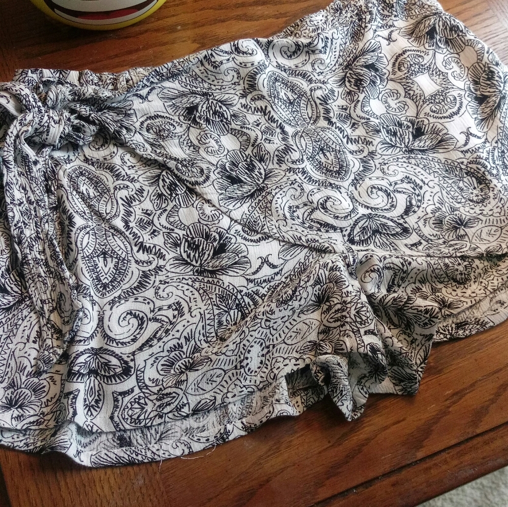 Short - Picture 4 of 4